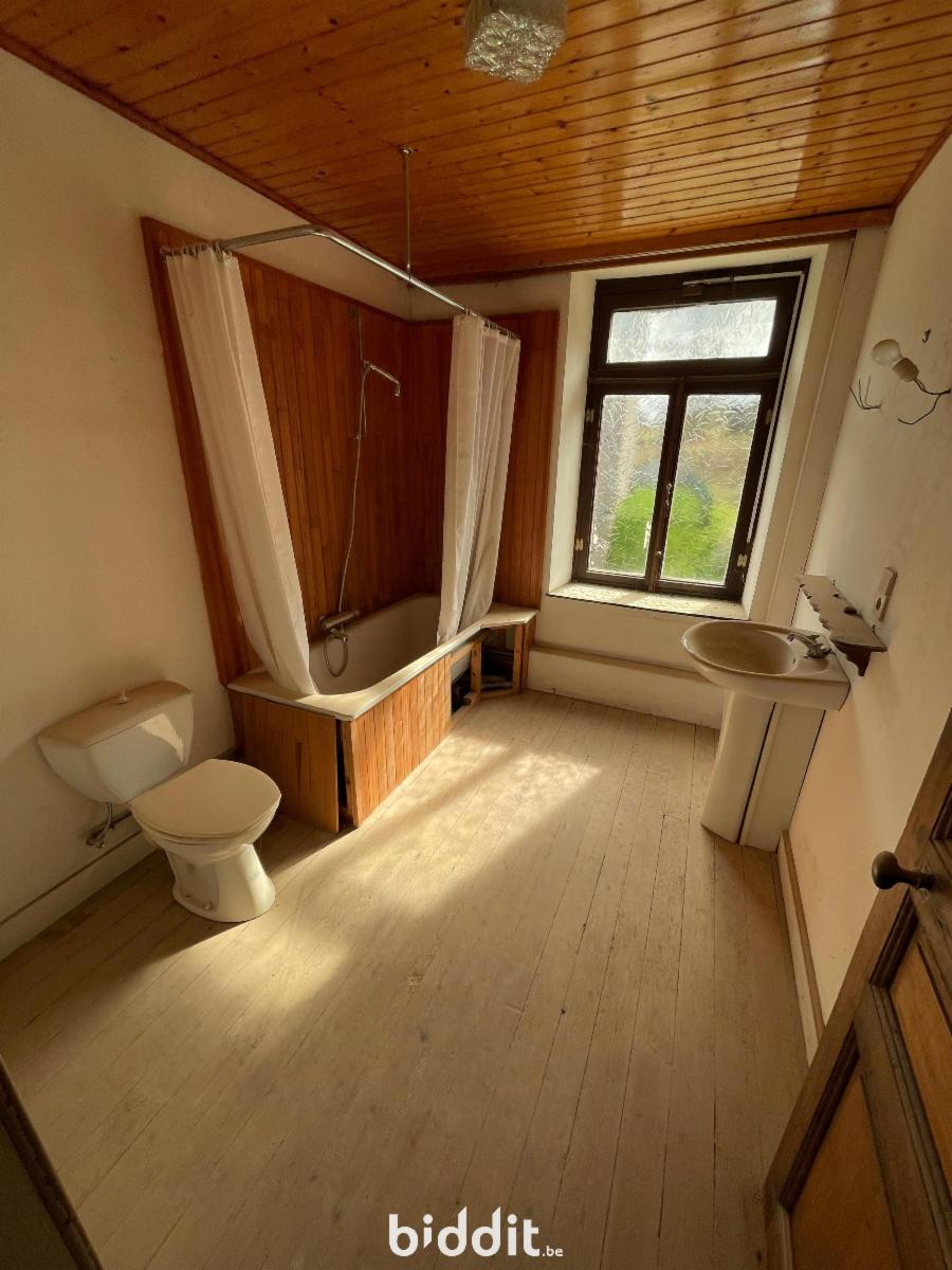 photo 12 du bien Ancienne fermette avec jardin, cave et grange