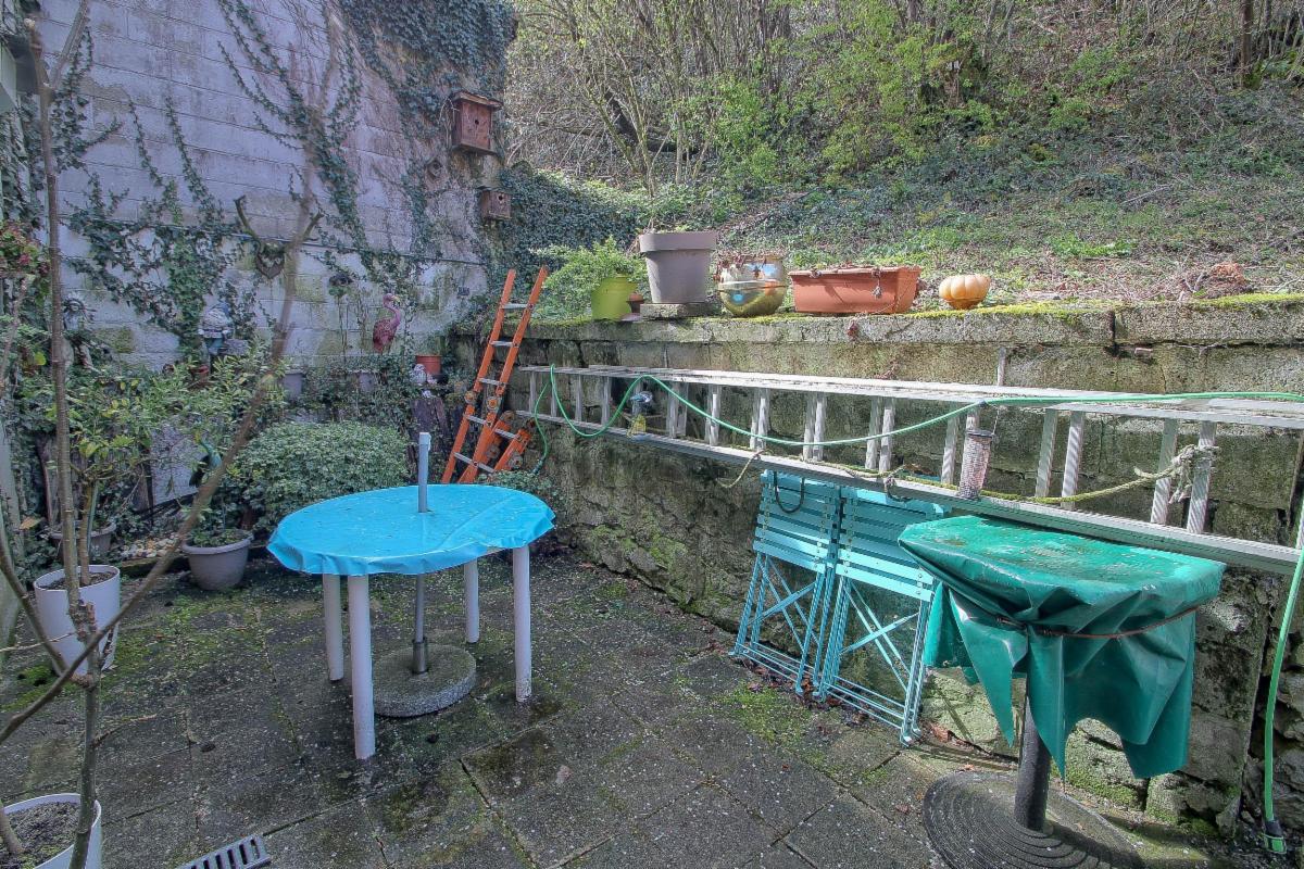 photo 9 du bien Maison 3 chambres avec cour, jardin & potentiel 