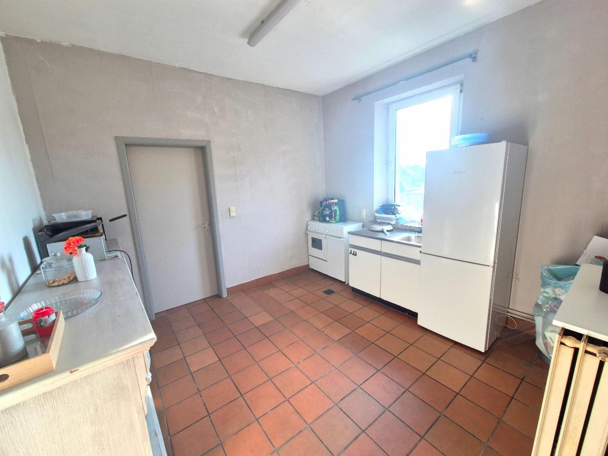 photo 4 du bien maison d’habitation Avec garage et espace aménageable 