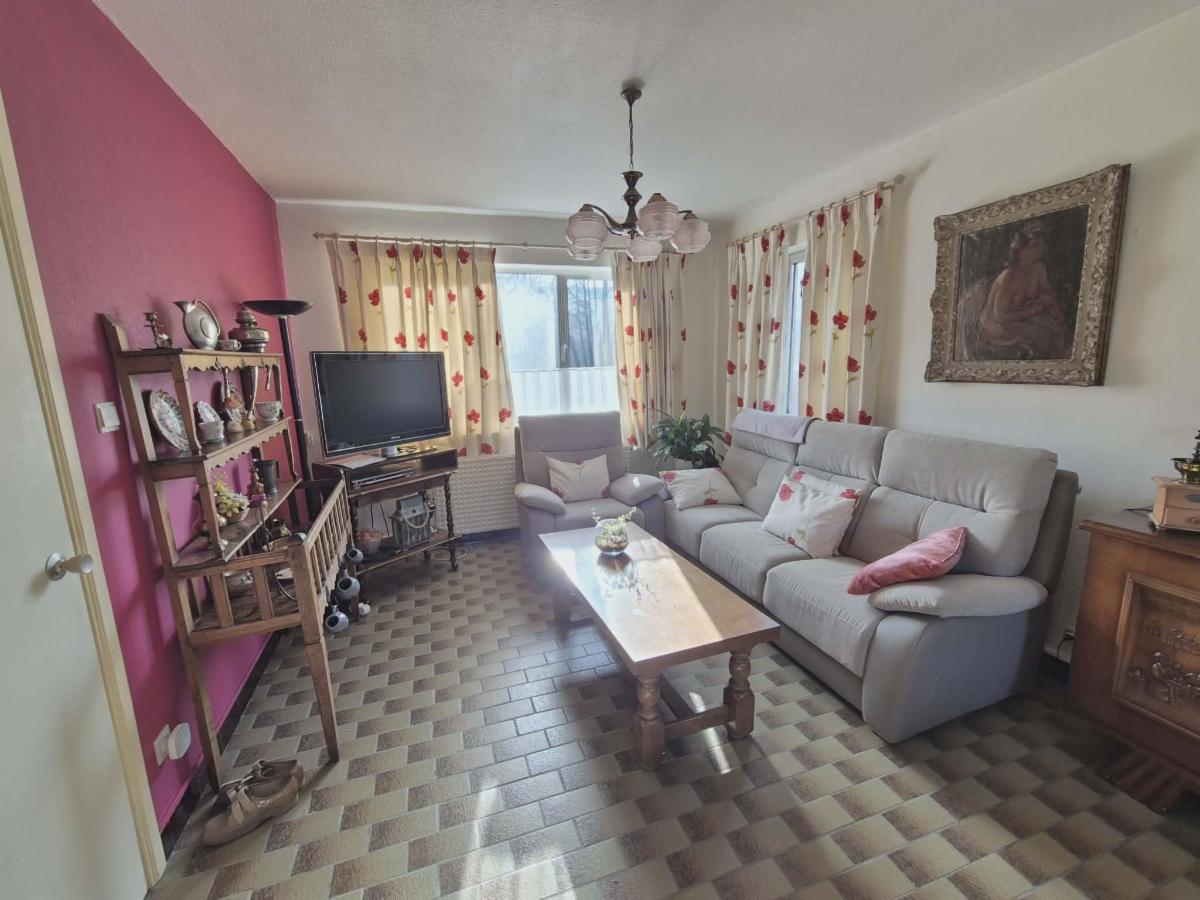 photo 7 du bien Une Jolie Villa en très bon état avec Jardin et Garage 