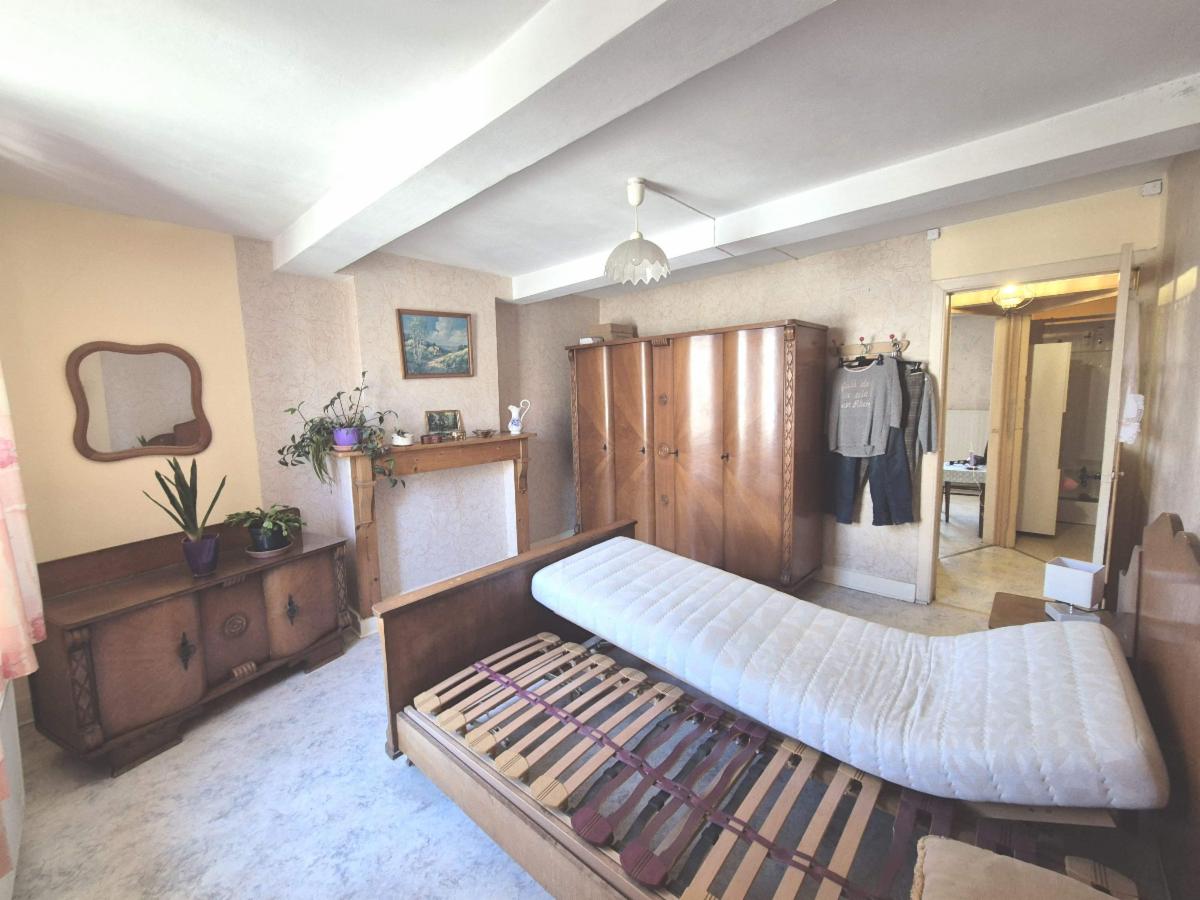 photo 11 du bien Une maison d’habitation avec cour et batiment rural 