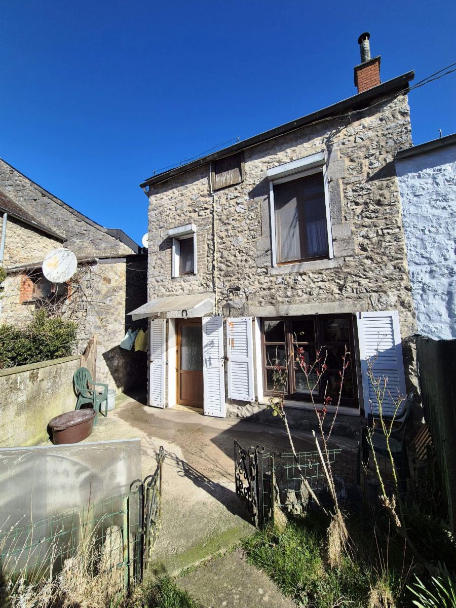 photo 13 du bien Une maison d’habitation avec cour et batiment rural 