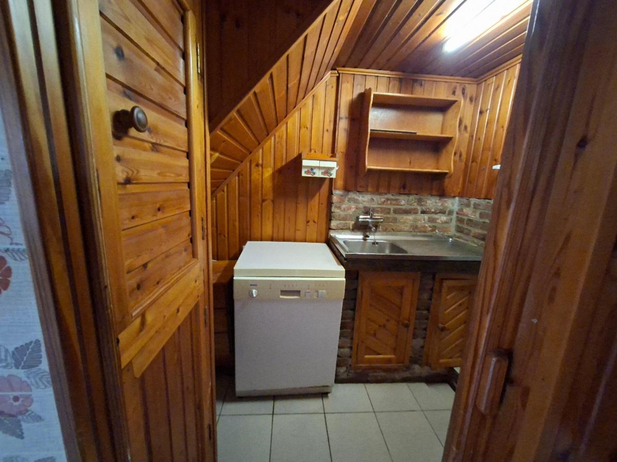 photo 5 du bien Maison d'habitation 4 façades sis Agimont à rénover