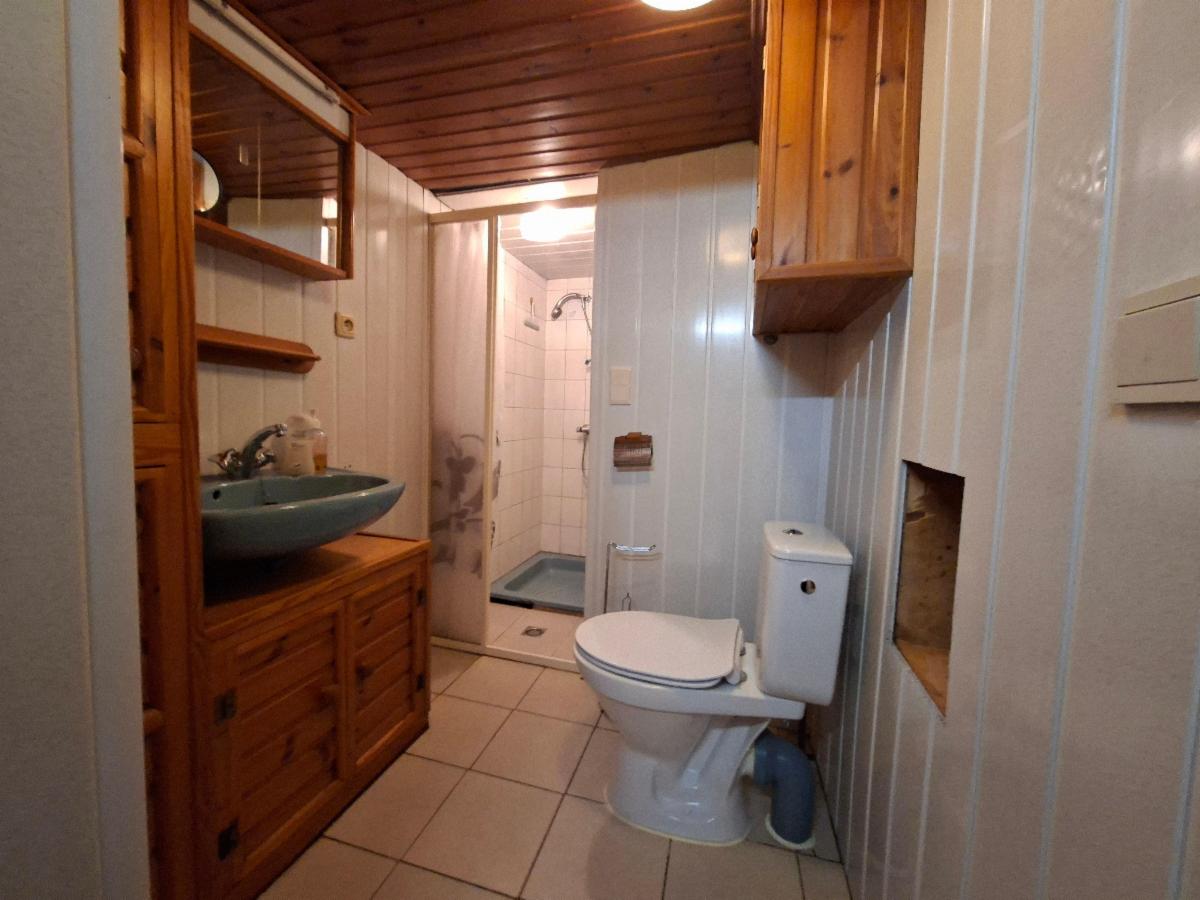 photo 6 du bien Maison d'habitation 4 façades sis Agimont à rénover