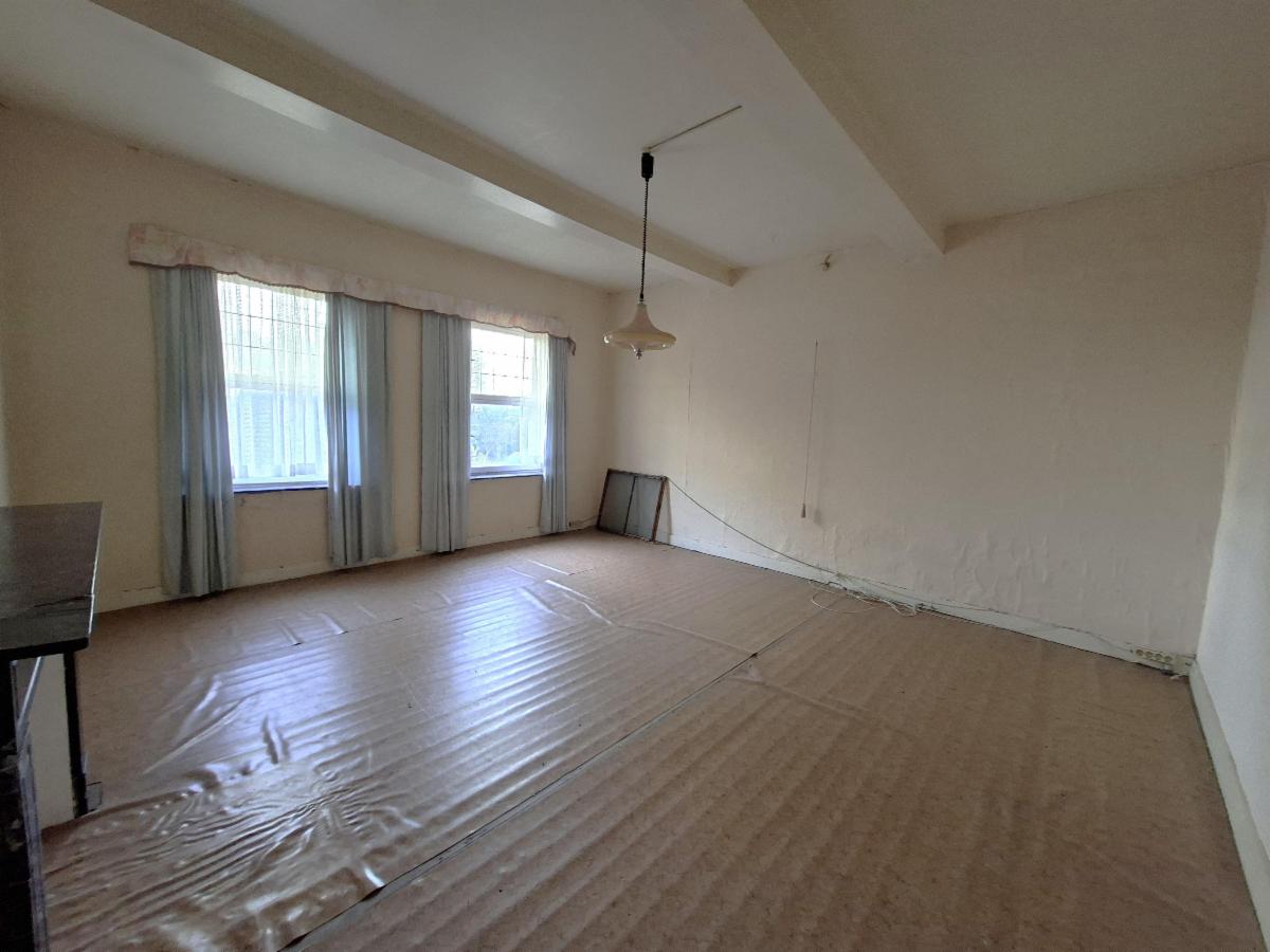 photo 9 du bien Maison d'habitation 4 façades sis Agimont à rénover