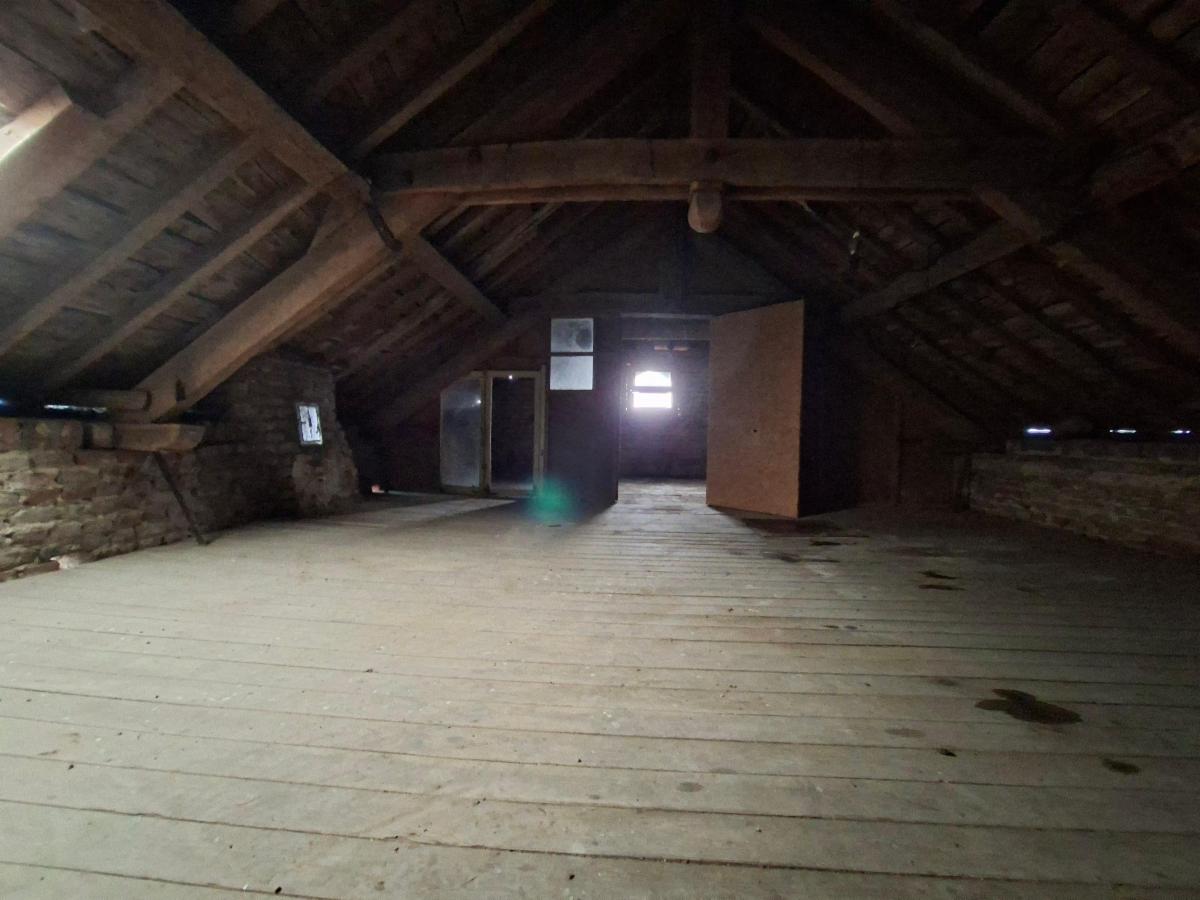 photo 13 du bien Maison d'habitation 4 façades sis Agimont à rénover