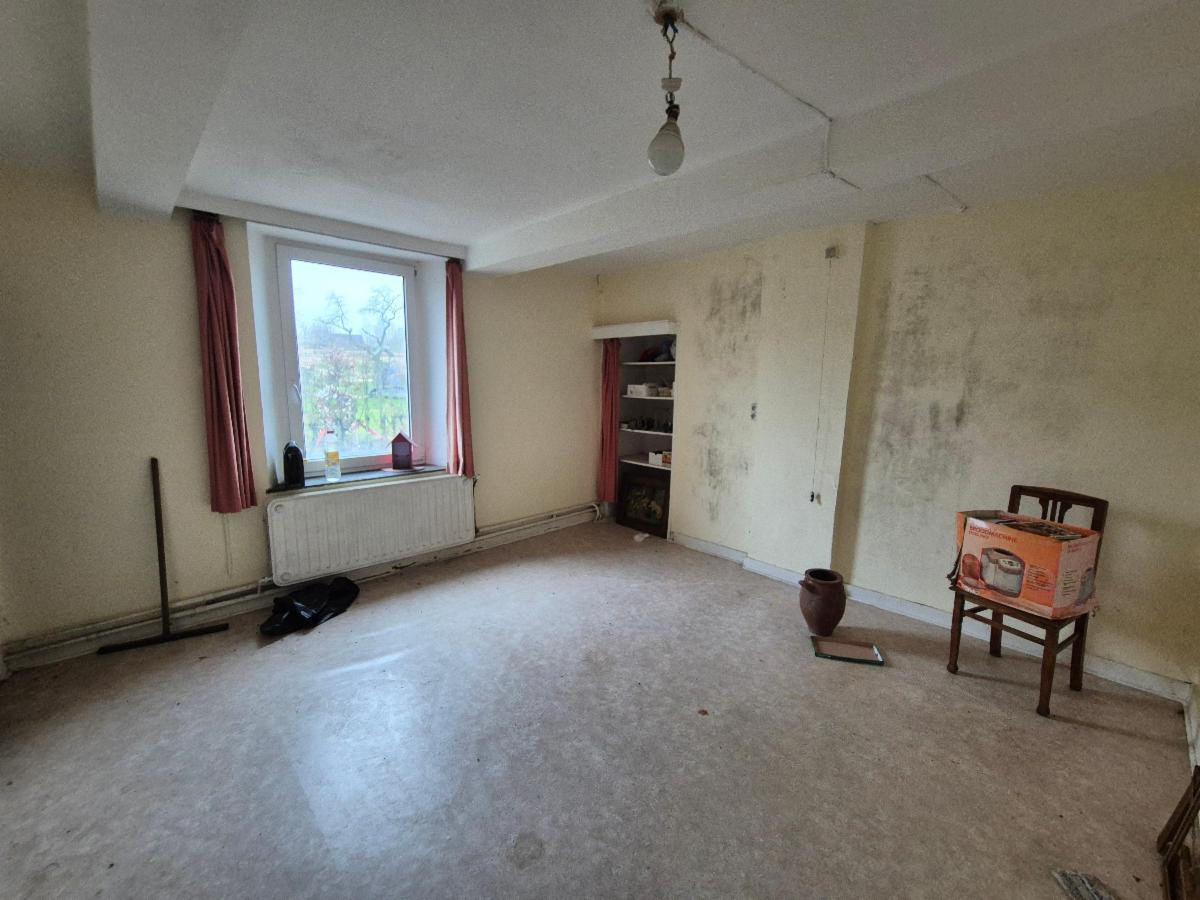 photo 13 du bien BÂTIMENT DE FERME AVEC TERRAIN ET 2 GARAGES – BEAU POTENTIEL