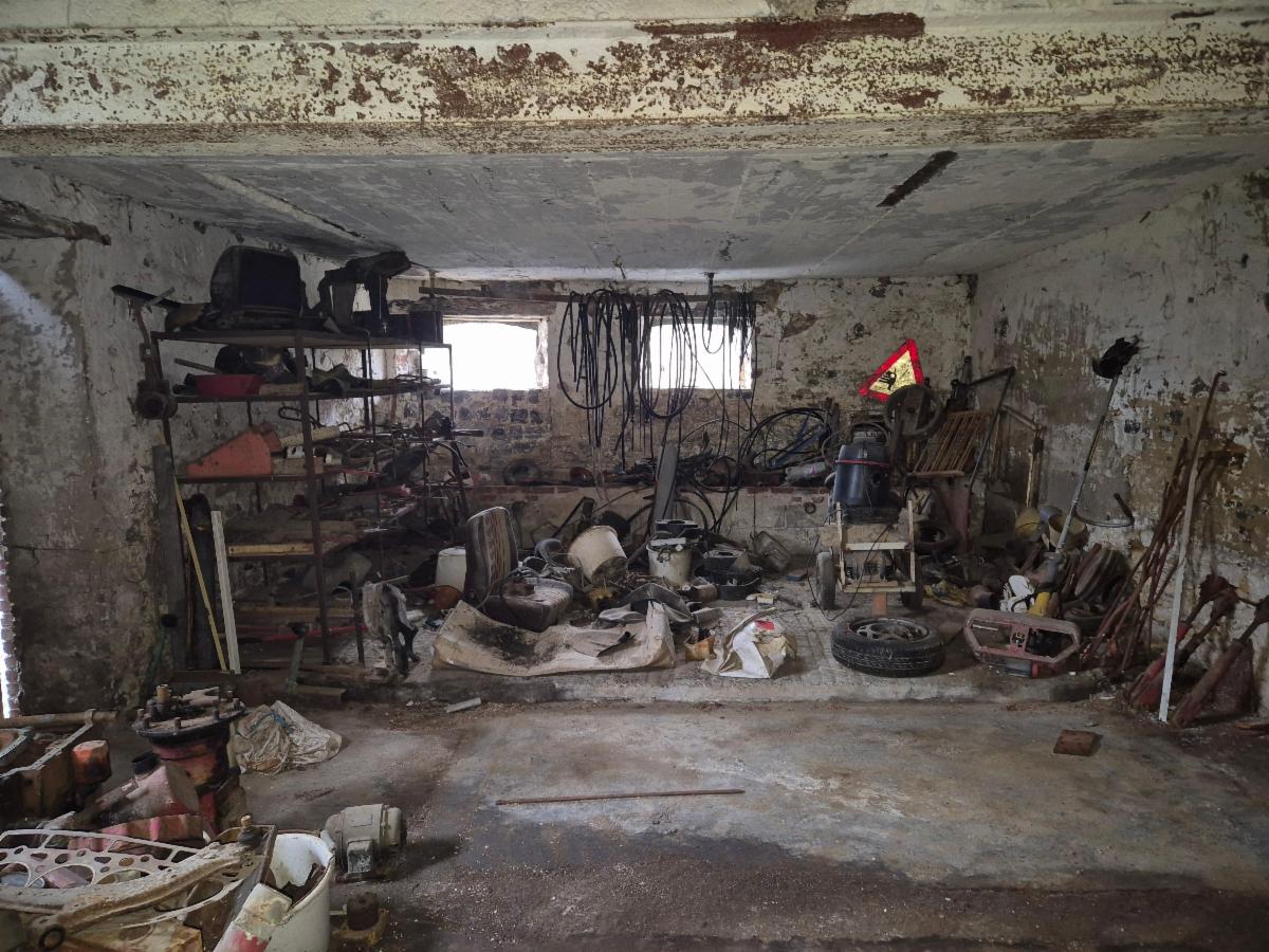 photo 17 du bien BÂTIMENT DE FERME AVEC TERRAIN ET 2 GARAGES – BEAU POTENTIEL