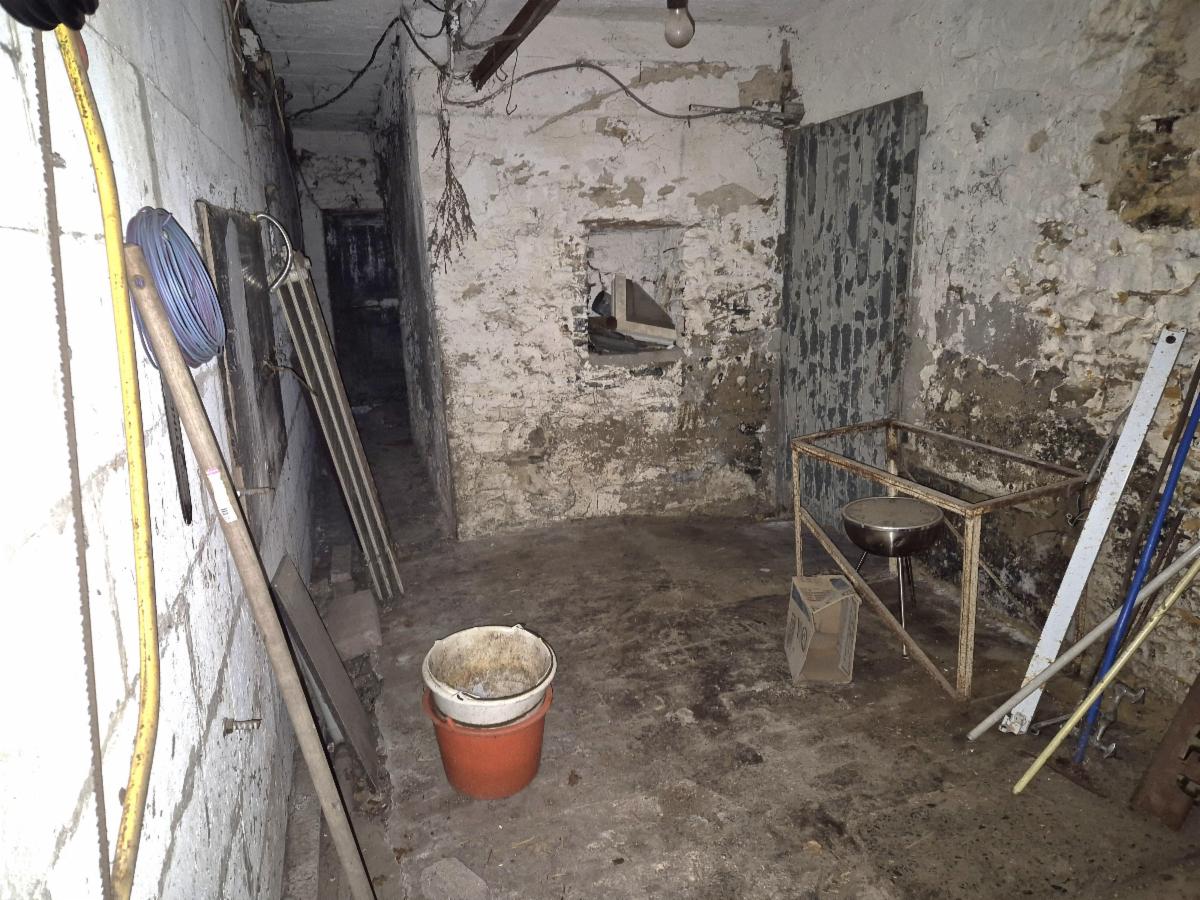 photo 20 du bien BÂTIMENT DE FERME AVEC TERRAIN ET 2 GARAGES – BEAU POTENTIEL