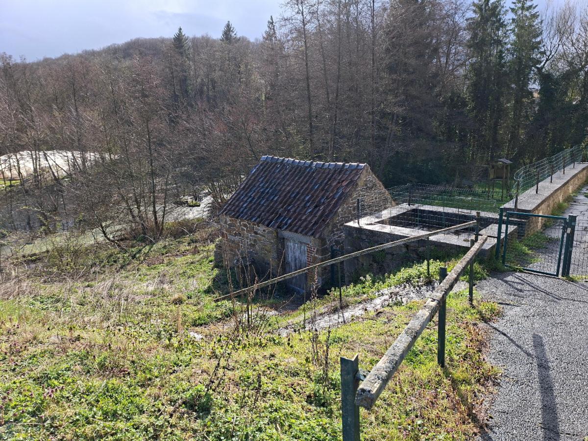 photo 3 du bien BELLE MAISON DE VILLAGE EN PIERRE 4 FAÇADES.