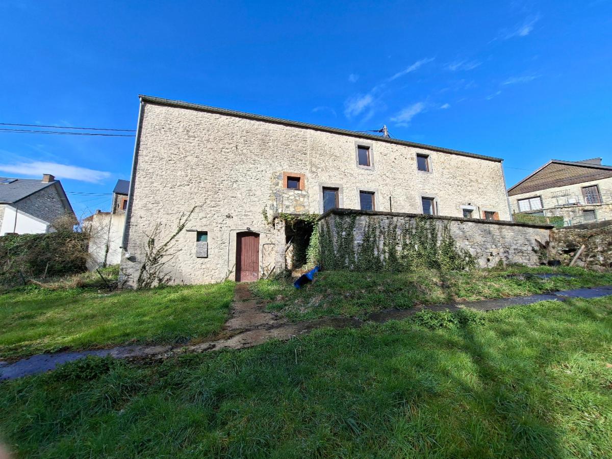 photo 5 du bien BELLE MAISON DE VILLAGE EN PIERRE 4 FAÇADES.