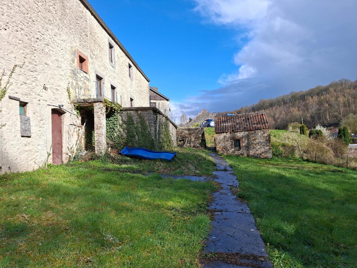 photo 6 du bien BELLE MAISON DE VILLAGE EN PIERRE 4 FAÇADES.