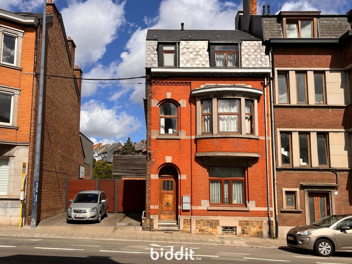 Maison enchères BIDDIT - Chaussée de Waterloo334-336, 5002 Saint-Servais
