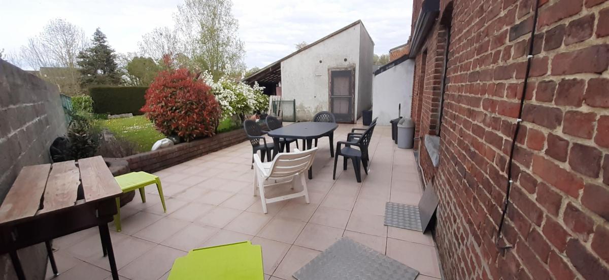 photo 2 du bien Maison 3 façades avec garage et jardin sur 5 a 55 ca