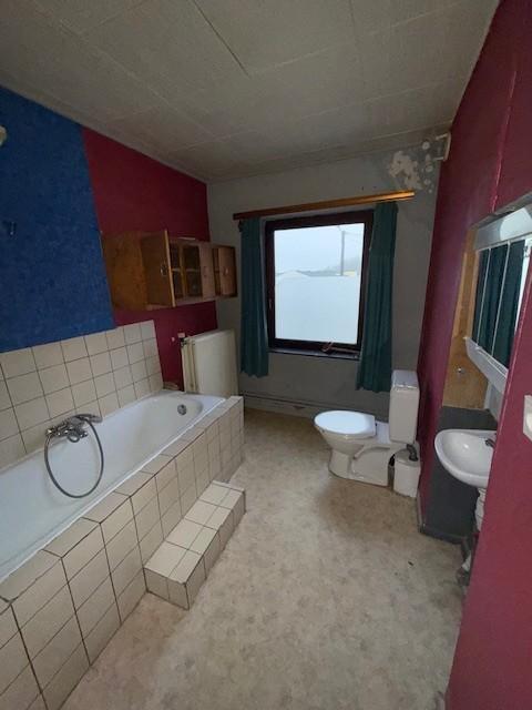 photo 12 du bien Maison 3 façades avec annexes et remises