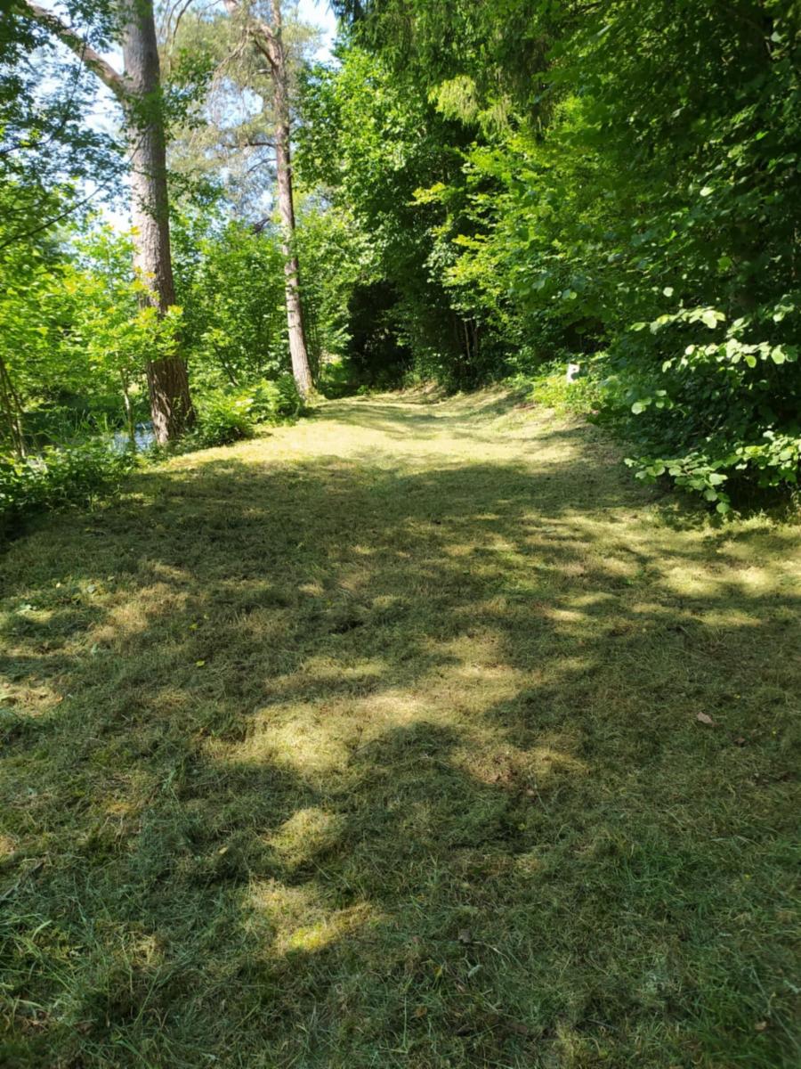 photo 9 du bien A vendre : Terrain de 13 ares 65 centaires avec étang