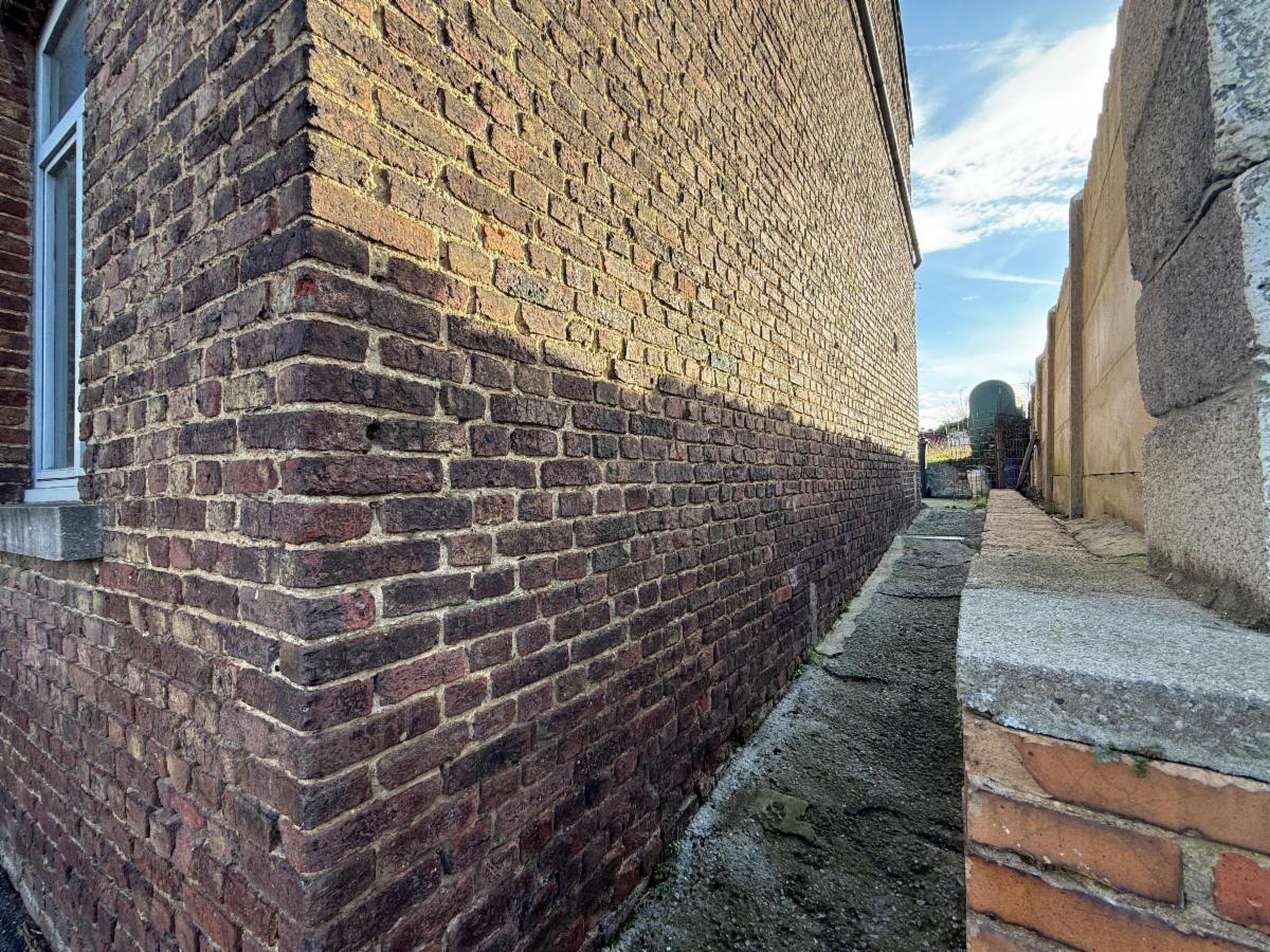 photo 3 du bien Maison 3 façades, 2 chambres, jardin