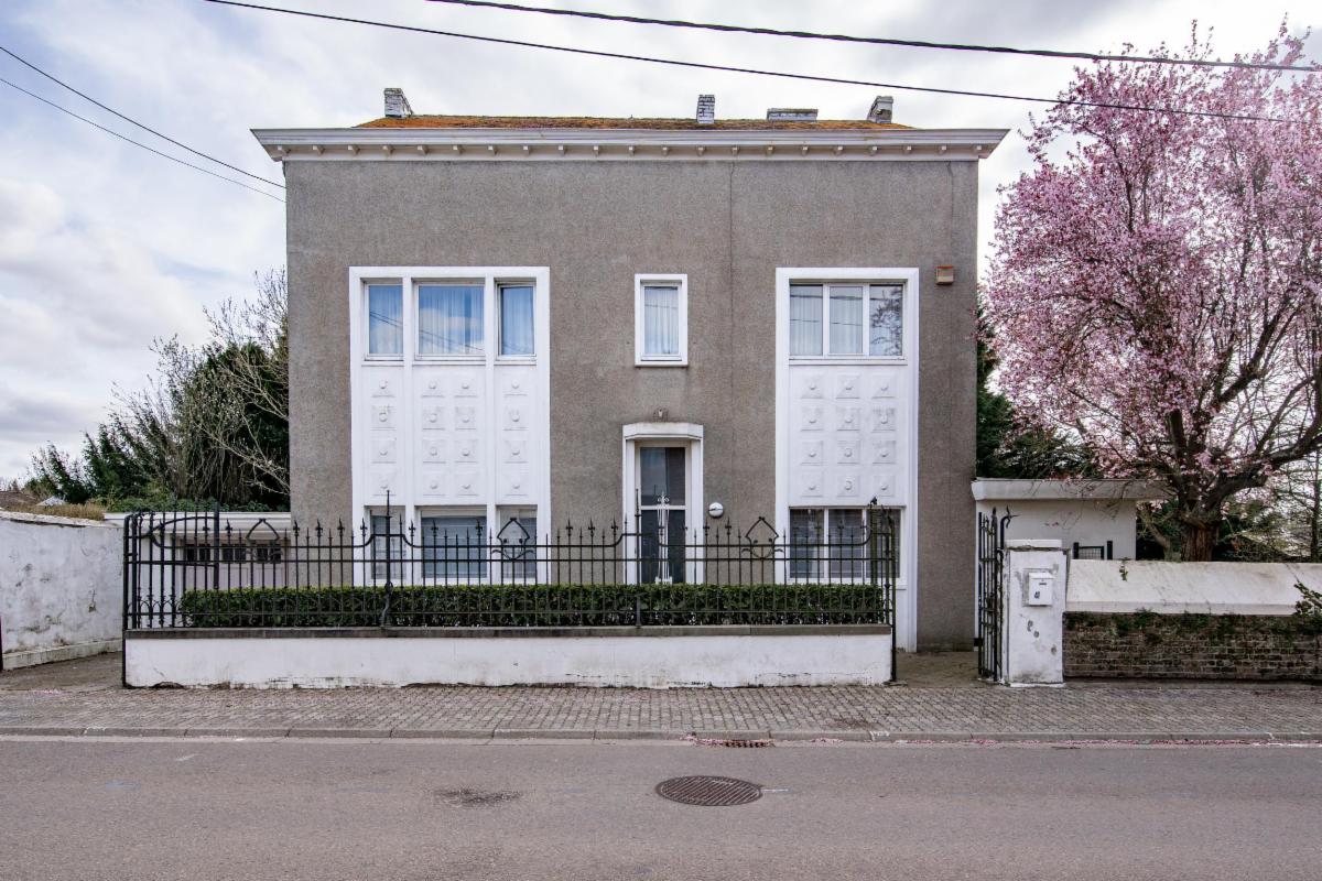 photo 1 du bien Maison avec grand jardin, 6 chambres,garages, grands volumes