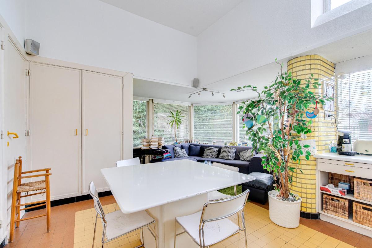 photo 10 du bien Maison avec grand jardin, 6 chambres,garages, grands volumes