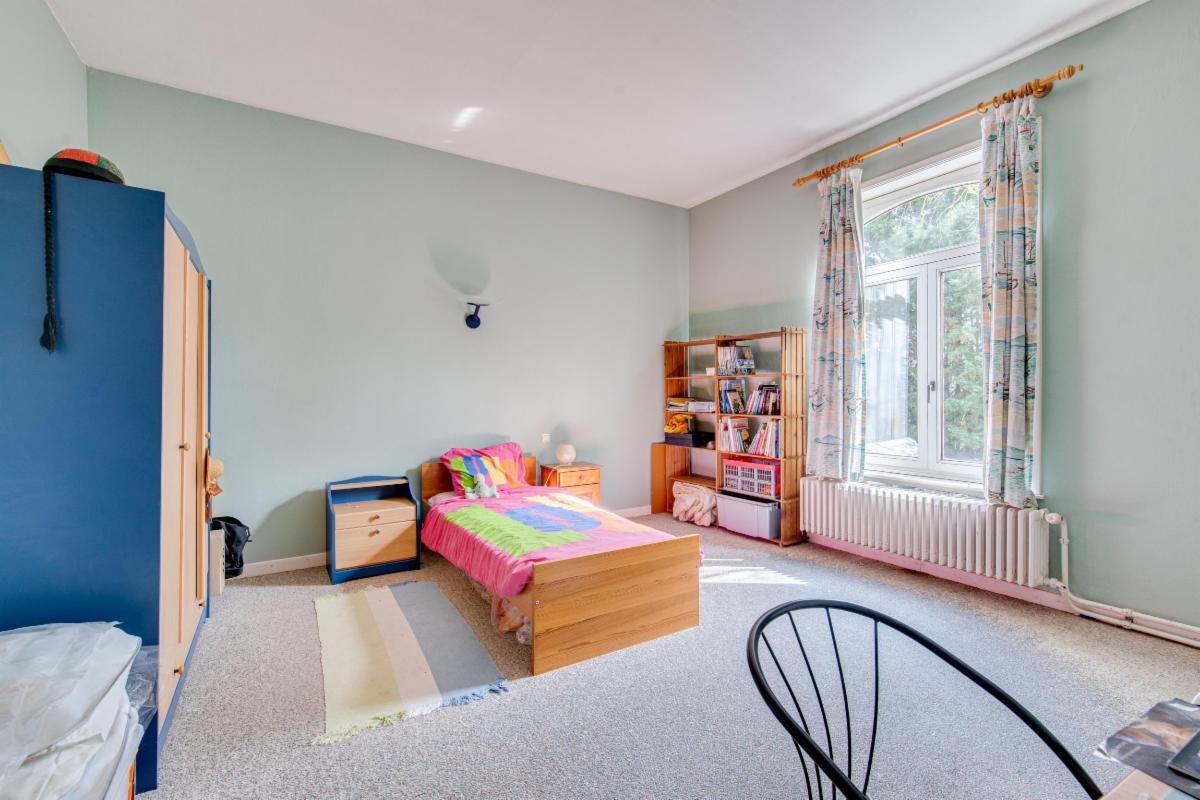 photo 20 du bien Maison avec grand jardin, 6 chambres,garages, grands volumes