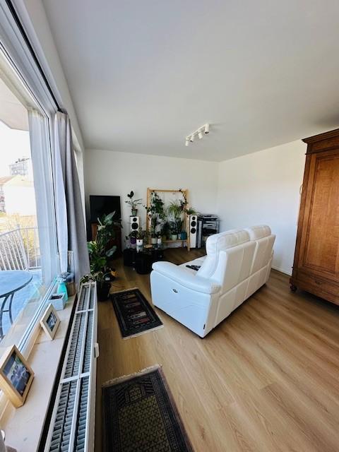 photo 5 du bien Appartement au rez-de-chaussée, 2 chambres, cave et garage