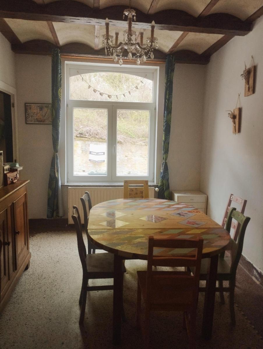 photo 2 du bien A VENDRE - CHARMANTE MAISON A RAFRAICHIR