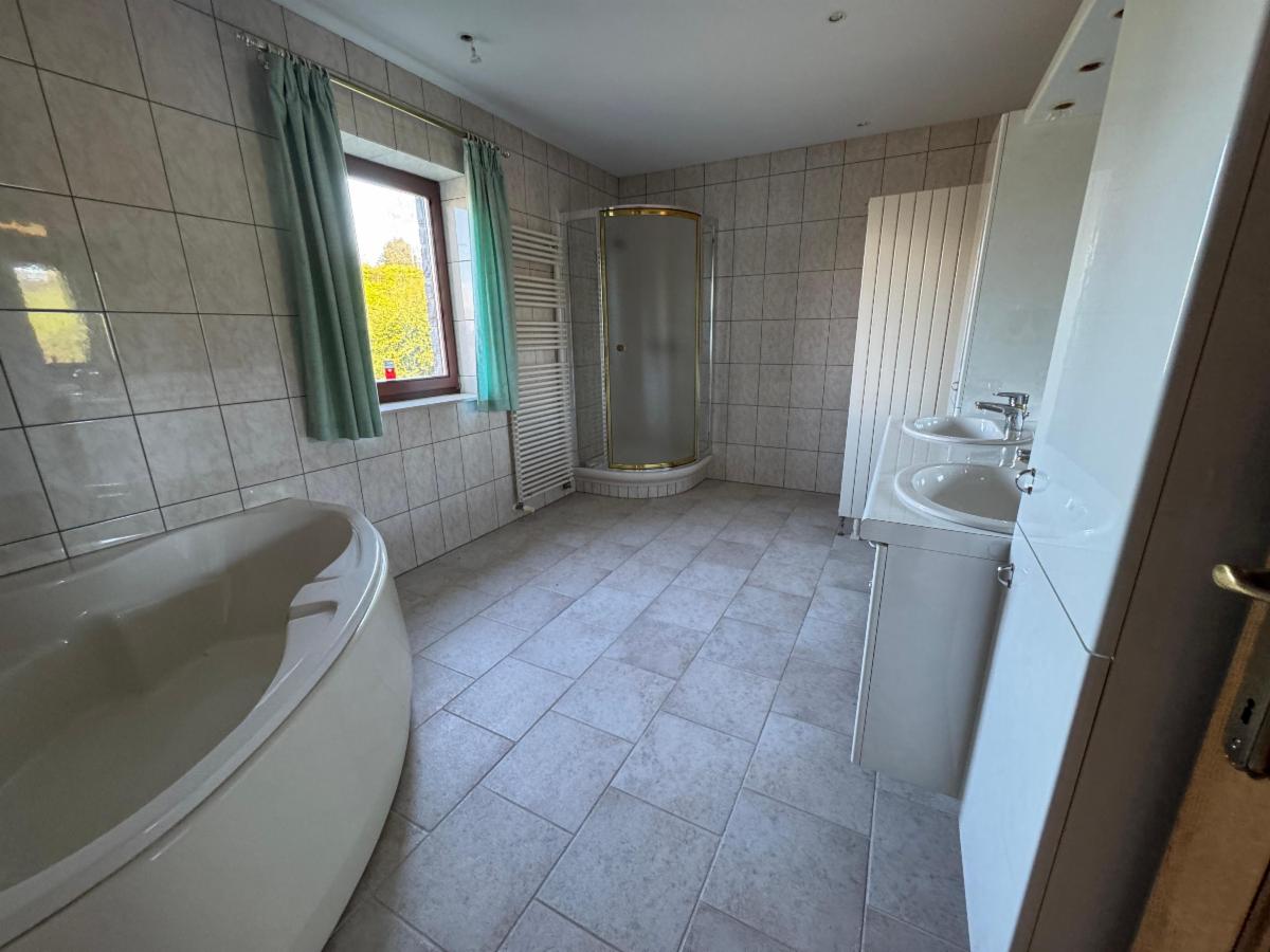 photo 14 du bien Magnifique villa tout confort sur 30 a 90 ca