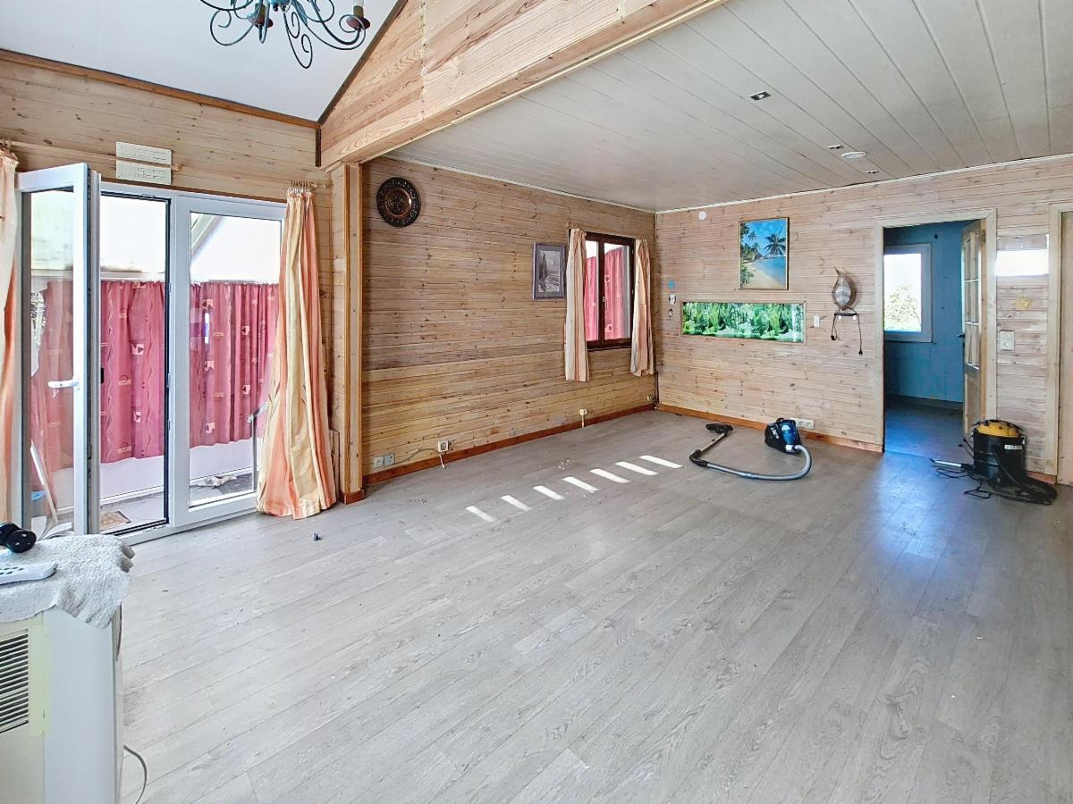 photo 3 du bien Chalet 2 chambres avec jardin au calme – Belle opportunité !