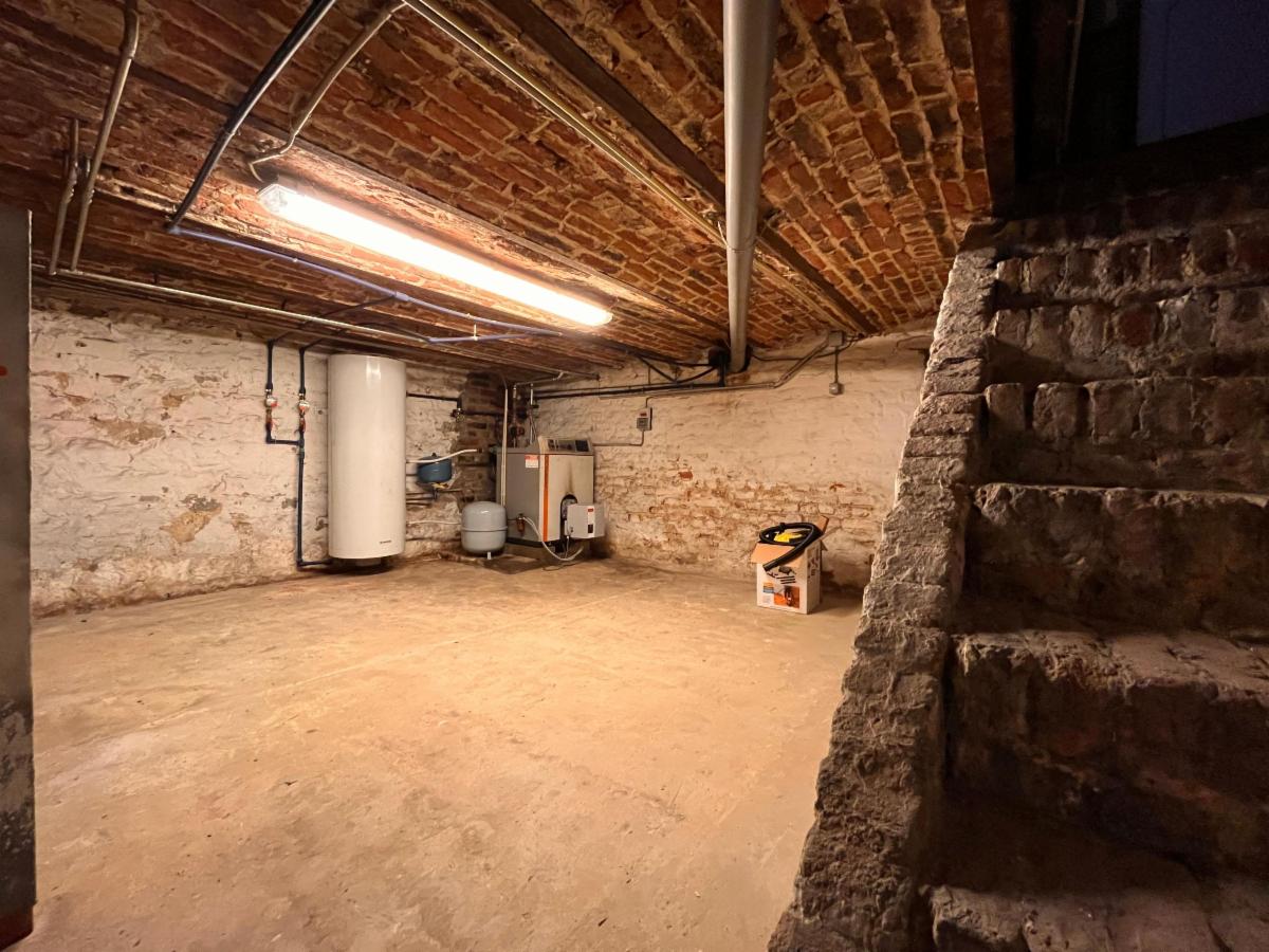 photo 19 du bien Maison d’habitation avec cour et 4 garages
