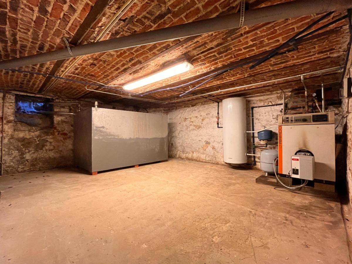 photo 20 du bien Maison d’habitation avec cour et 4 garages