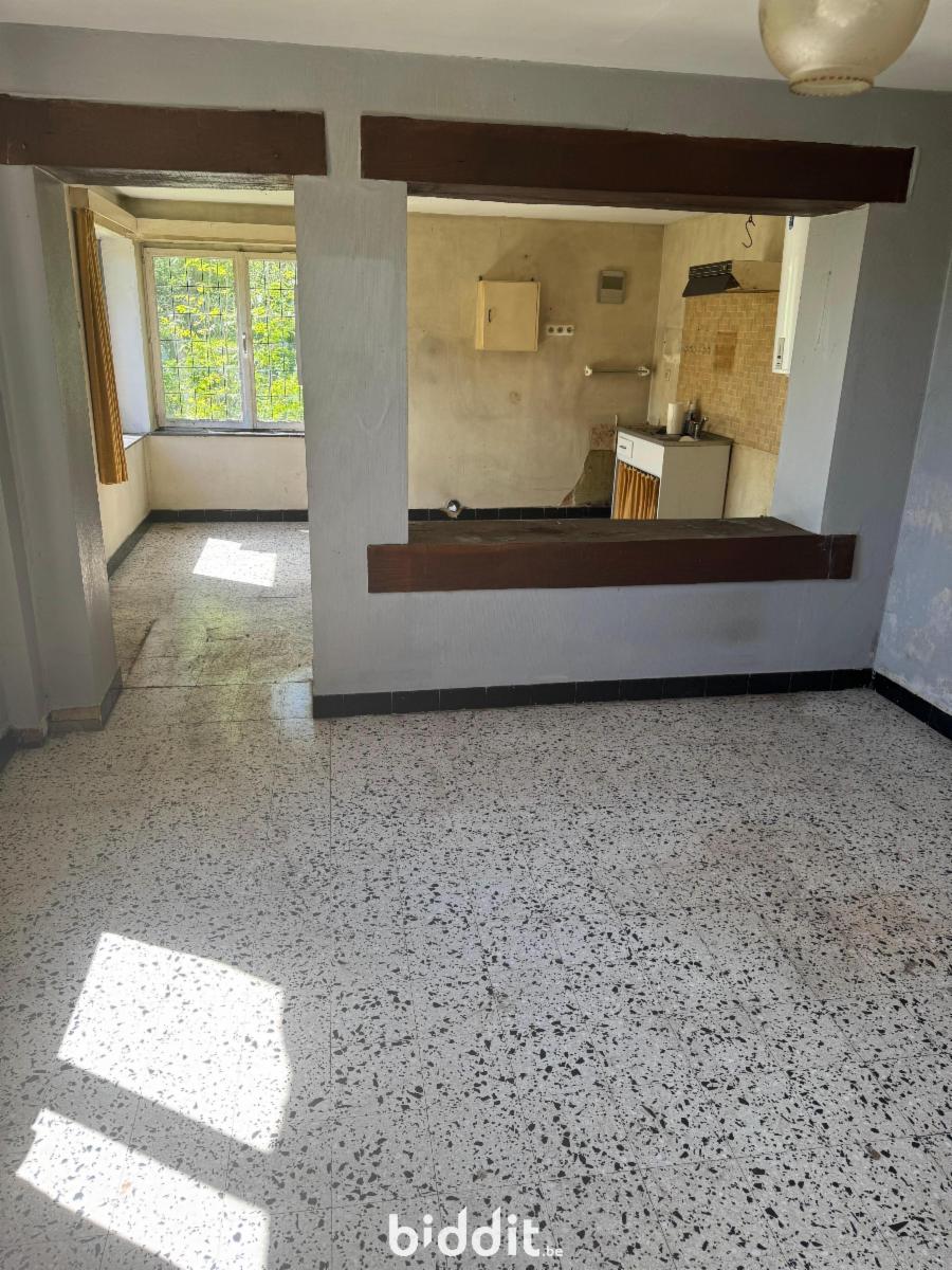 photo 12 du bien A vendre à Havelange, maison 4 façades à rénover