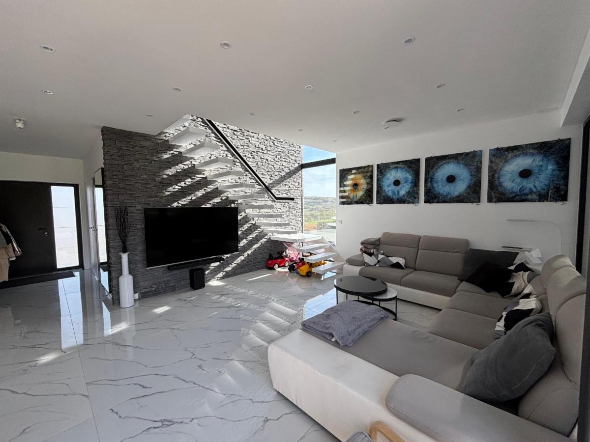 photo 3 du bien A vendre à Sinsin, maison d'habitation moderne 4 façades
