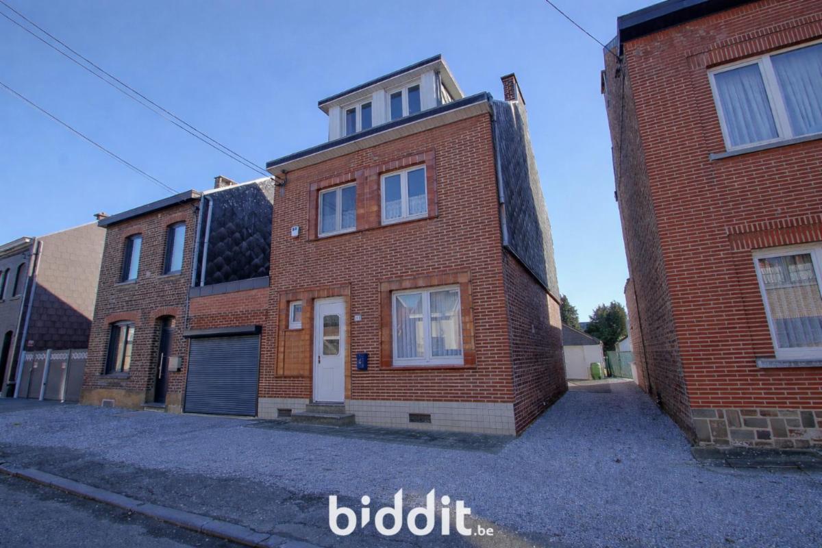 photo 2 du bien SAMBREVILLE – Maison 3 ch, garage XXL & belle base