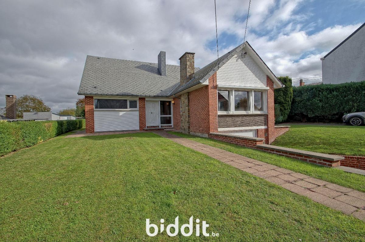 photo 2 du bien Maison 4/5 chambres avec grand jardin, garage et potentiel