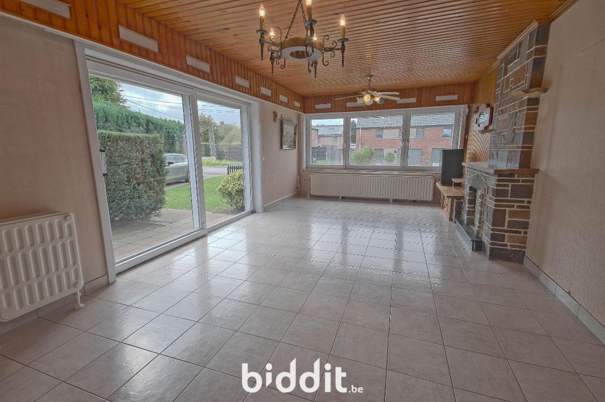 photo 3 du bien Maison 4/5 chambres avec grand jardin, garage et potentiel