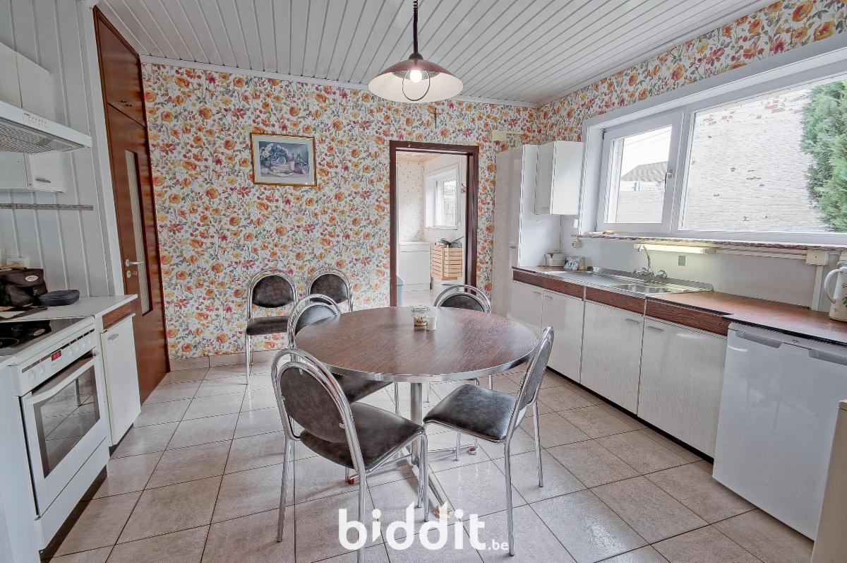 photo 5 du bien Maison 4/5 chambres avec grand jardin, garage et potentiel