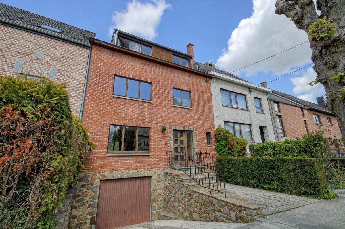 photo 1 du bien JAMBES – Maison 4/5 ch, garage atelier & énorme potentiel