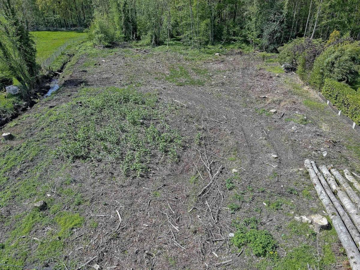 photo 6 du bien Agréable terrain d'environ 8 ares avec 18m de façade (lot 2)